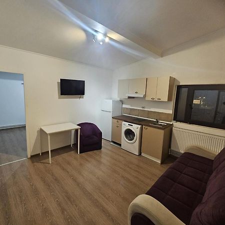 Stanford Aparthotel Gara De Nord بوخارست المظهر الخارجي الصورة